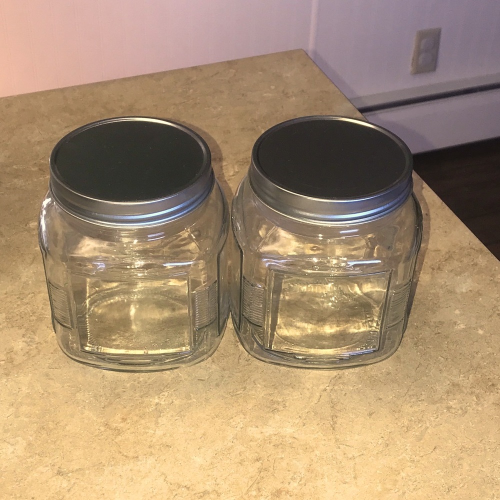 Set of Two 32-Ounce Capacity Glass Jars